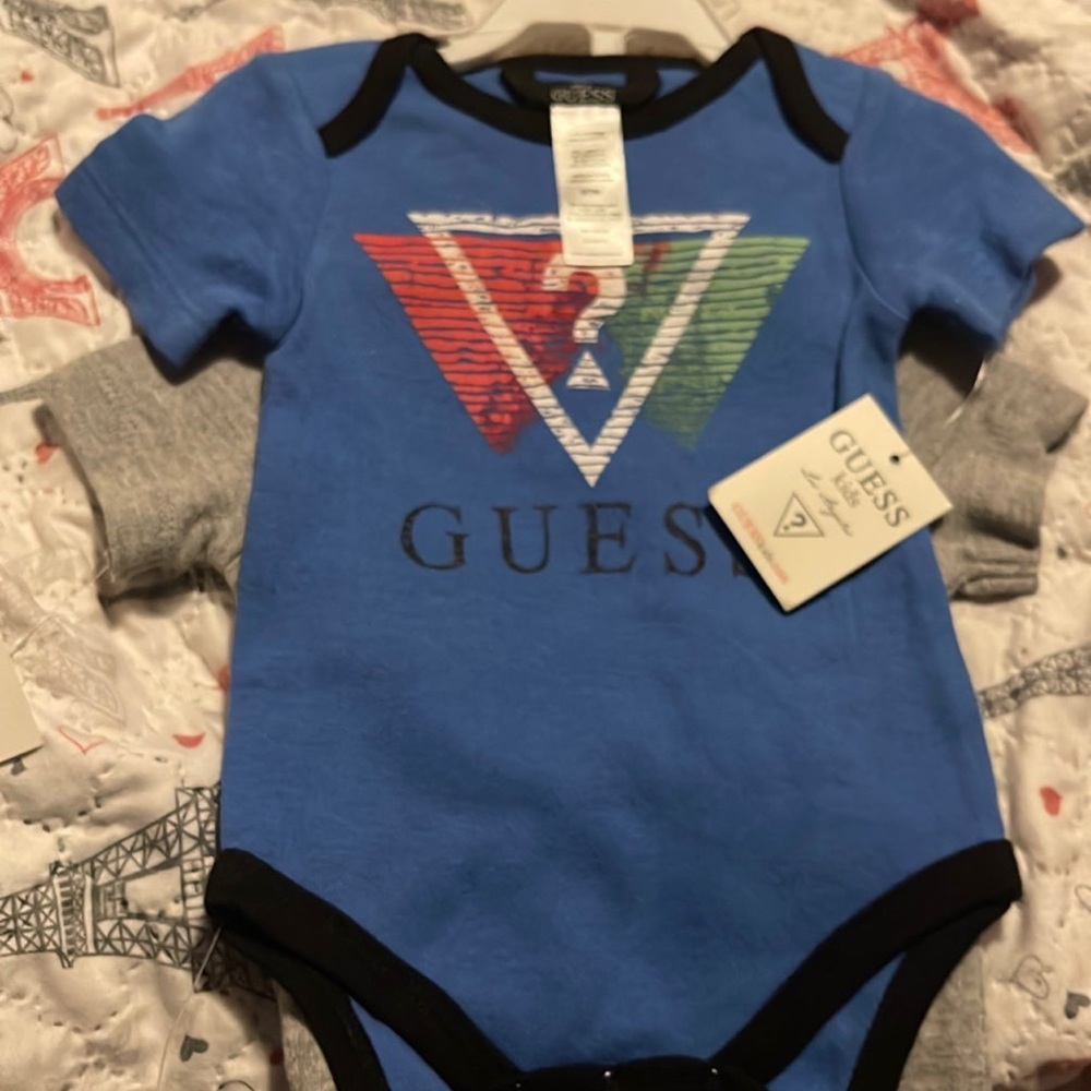GUESS 2pk bodysuit